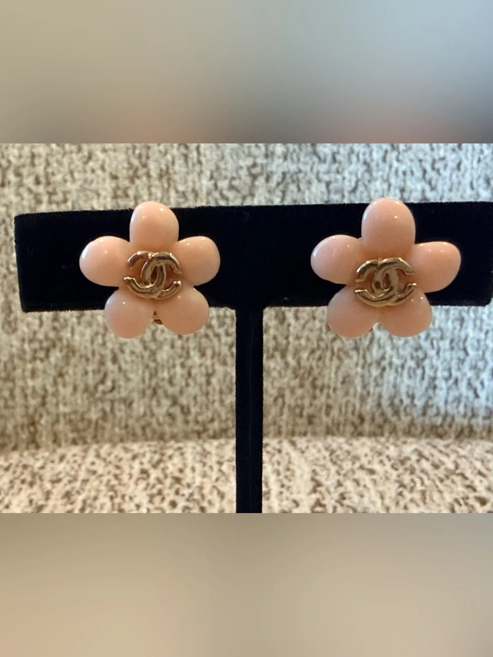 Vintage CHANEL 2003 Pink Resin Camellia Clip On Earrings with Box